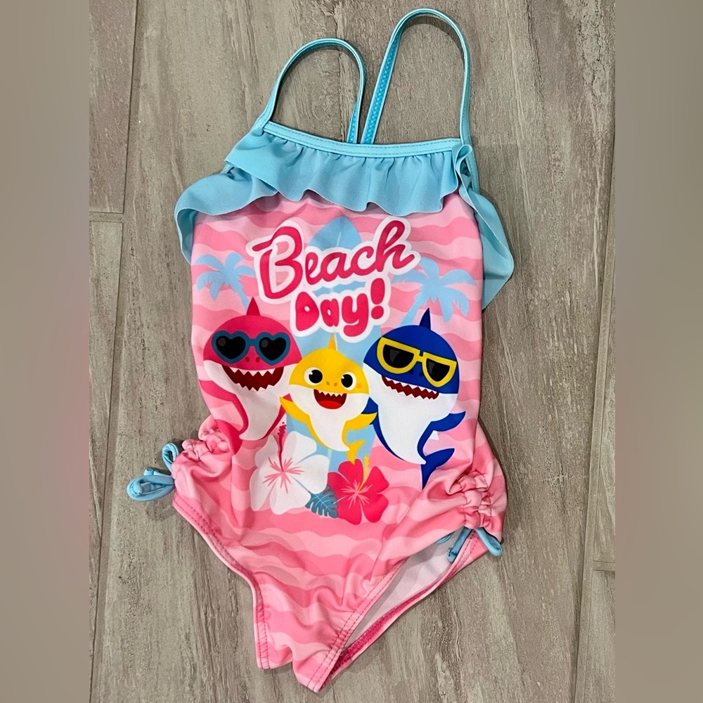 Nickelodeon pinkfong Baby Shark little girls swimsuit Pink & blue ruffle NWOT 4T